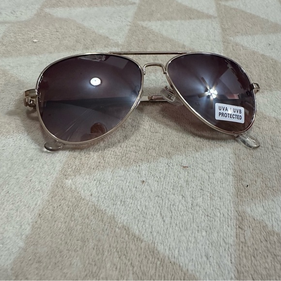 J crew Kids' aviator sunglasses - Picture 2 of 3